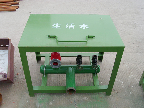 生活水接頭箱